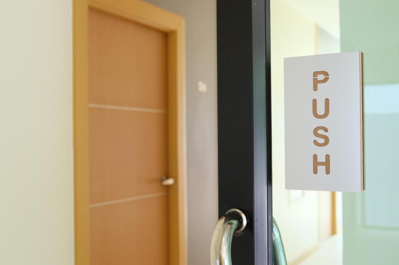 Order Residence Ban Pa Muat Экстерьер фото